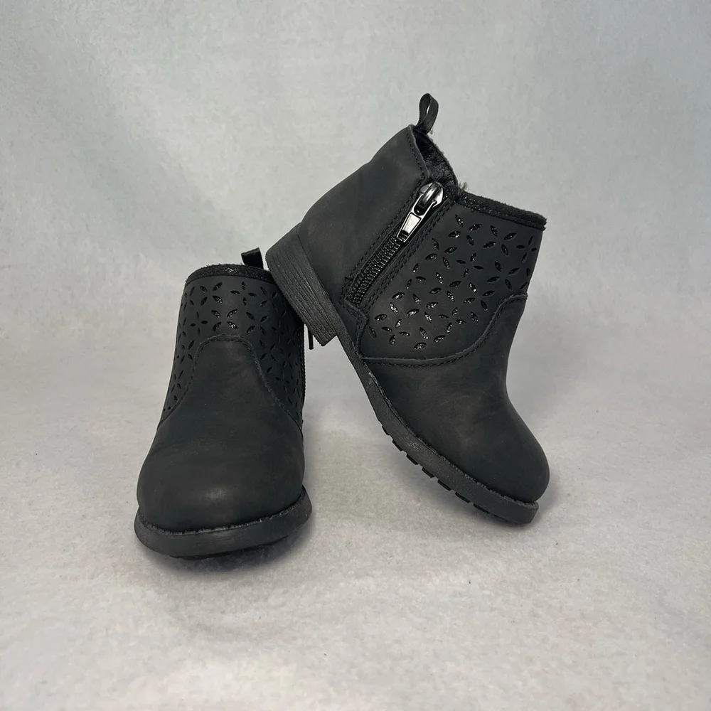 OshKosh B’Gosh Estell Toddler Girl Fashion Boots Size 8M Side Zip Black Color